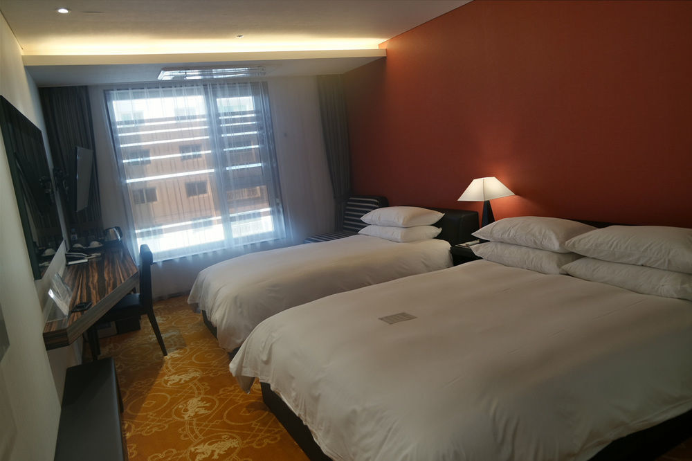 Hotel Leo Jeju Exteriör bild